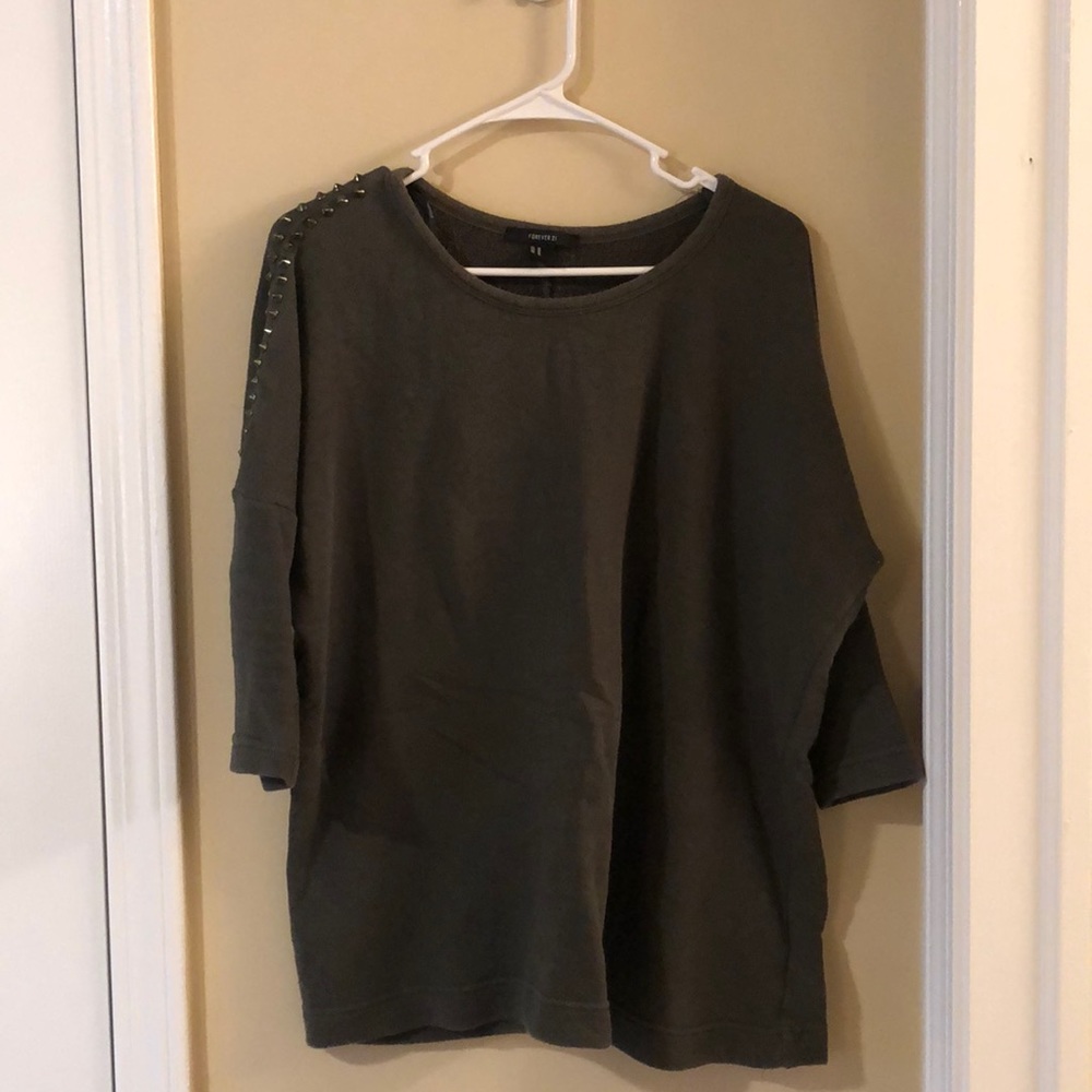Hunter green sweater